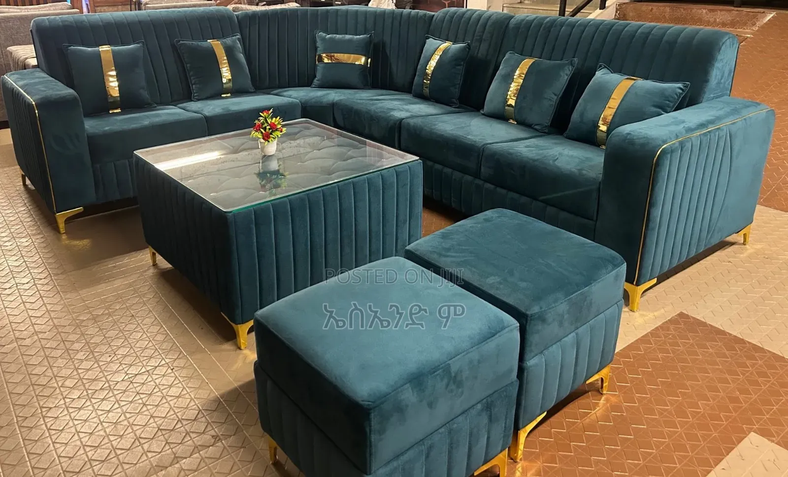 Esmail Style Sofa With Table Design