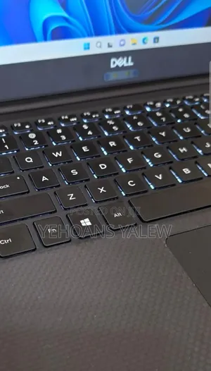 New Laptop Dell Precision 5540 16GB Intel Core i5 SSD 256GB