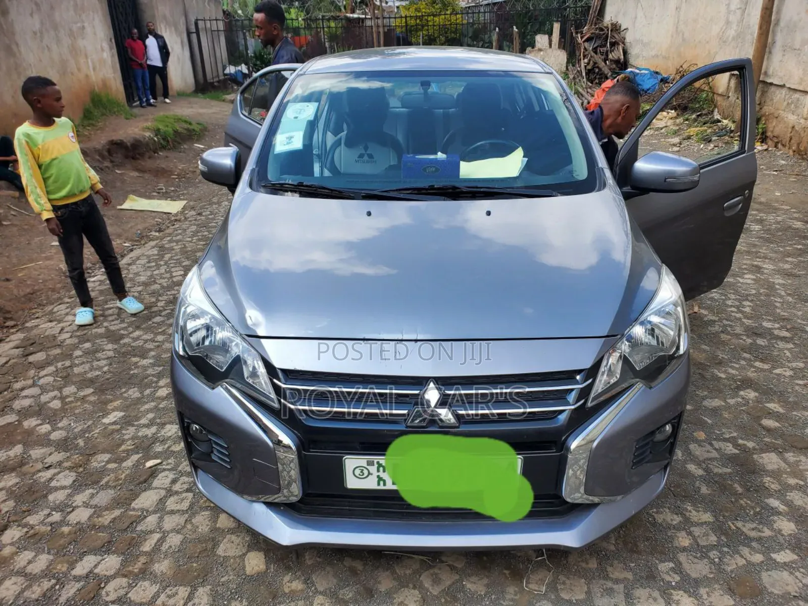 New Mitsubishi Attrage 2022 Silver