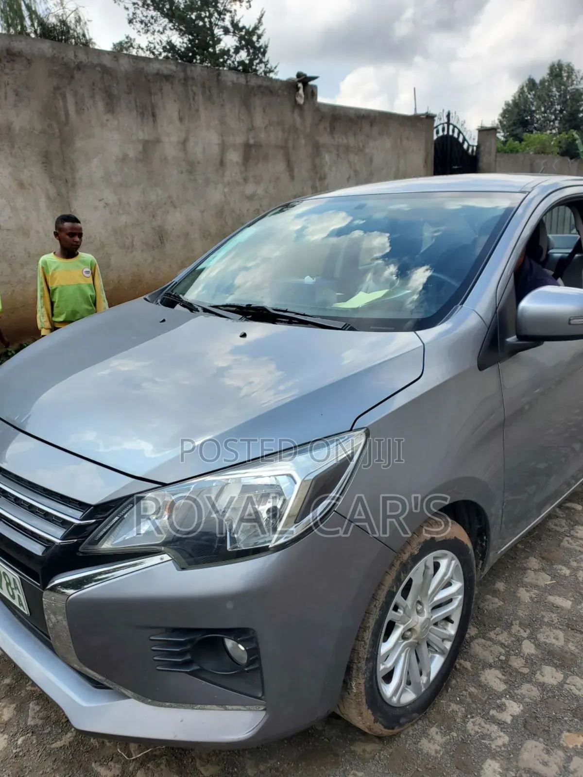 New Mitsubishi Attrage 2022 Silver