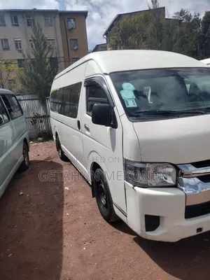 Photo - Toyota HiAce 2017 White