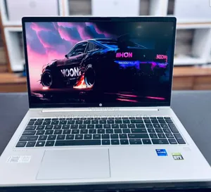 Photo - New Laptop HP 16GB Intel Core i7 SSD 512GB