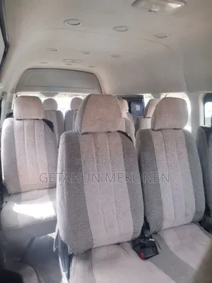 Toyota HiAce 2017 White