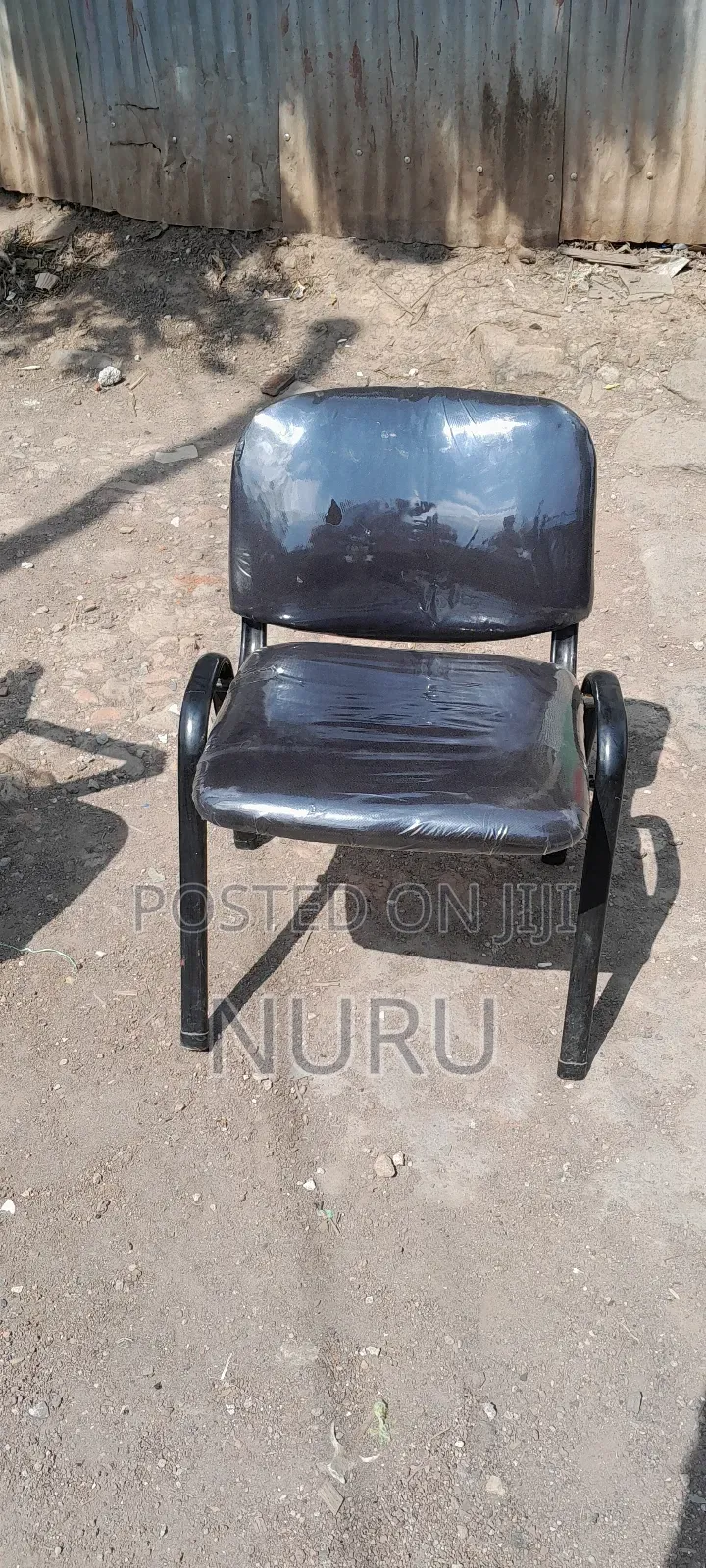 Second ወንበር የ Guest በብዛትና በጥራት