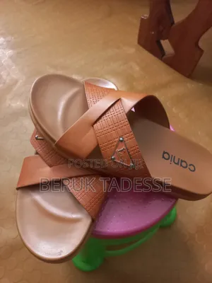 Leather Slippers Cania