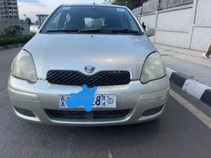 Toyota Vitz 2003 Gray