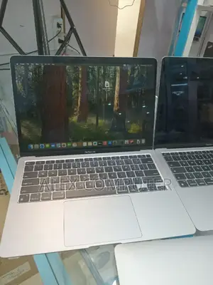 New Laptop Apple MacBook Air 2020 M1 8GB Apple M1 SSD 256GB