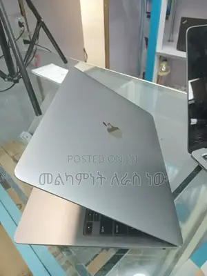 New Laptop Apple MacBook Air 2020 M1 8GB Apple M1 SSD 256GB