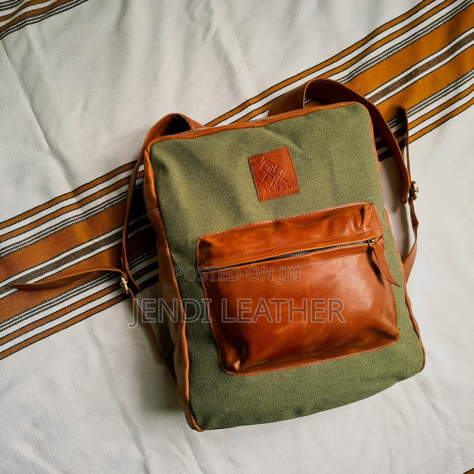 Unisex Leather Bagpack