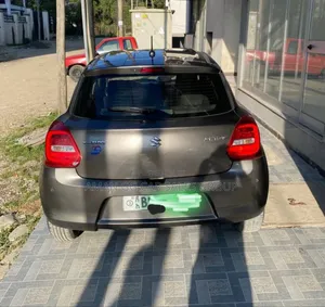 Suzuki Swift 2022 Gray