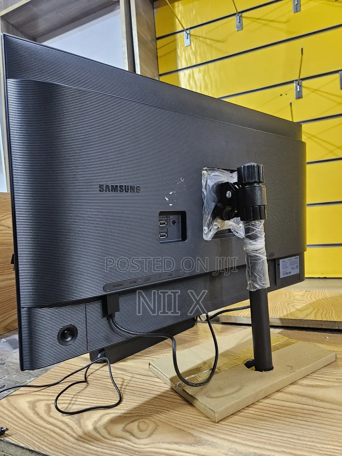 Samsung 32inch Monitor