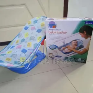 Photo - Baby Bath Seat With Head Pillow