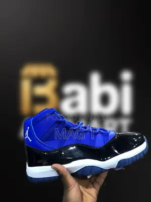 Jordan 11.
