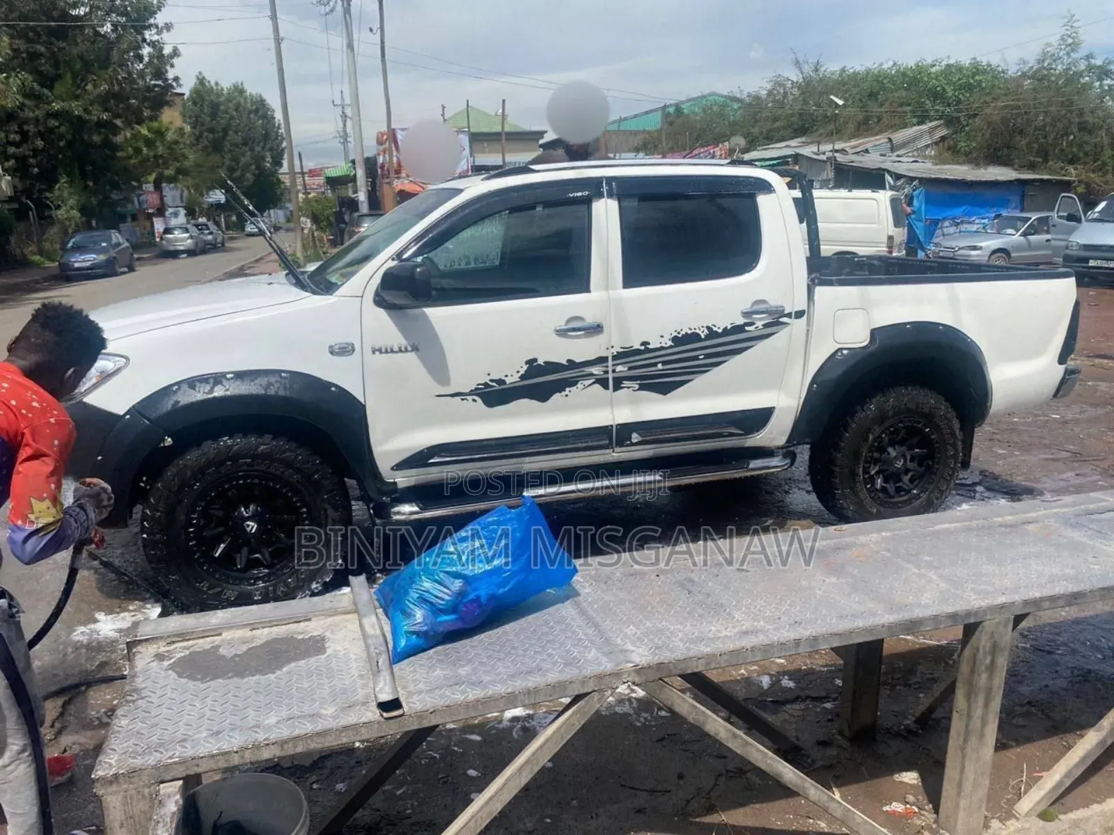 Toyota Hilux 2010 White