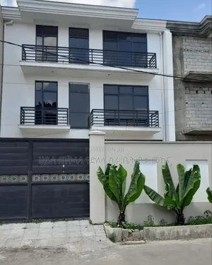 Furnished 10bdrm Townhouse/Terrace in አያት ዞን ኮምፋውንድ ውስጥ, Yeka for sale