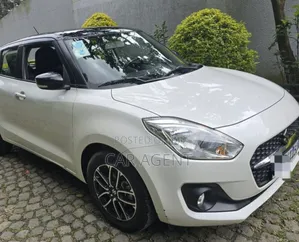 Photo - Suzuki Swift 2022 White