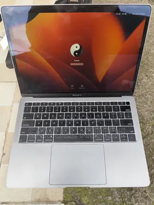 Photo - Laptop Apple MacBook Air 2019 16GB Intel Core i5 SSD 128GB
