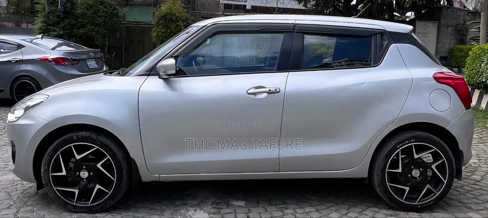 Suzuki Swift 2021 Silver