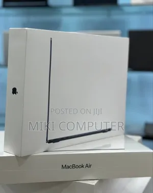 Photo - New Laptop Apple MacBook Air 2022 M2 8GB Intel SSD 256GB