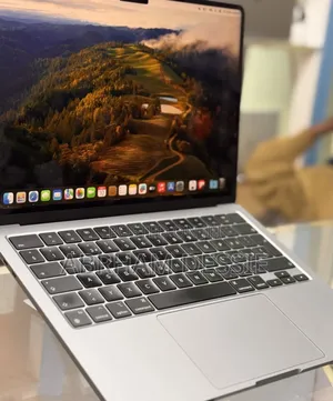 Photo - New Laptop Apple MacBook Air 2022 M2 8GB Apple M2 SSD 256GB