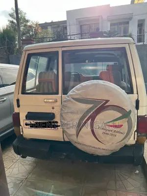 Toyota Land Cruiser 1992 White