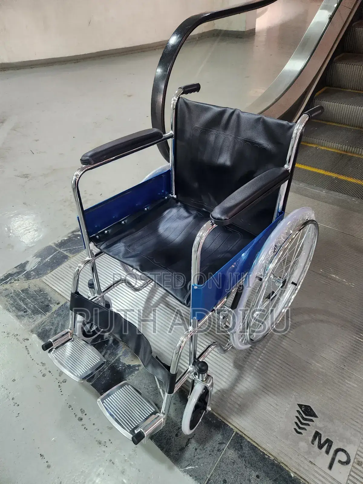 Normal Medical Wheelchair管家wheelchair朱槿wheelchair笑話wheelchair Almunium
