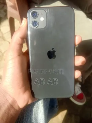 Photo - Apple iPhone 11 128 GB Green