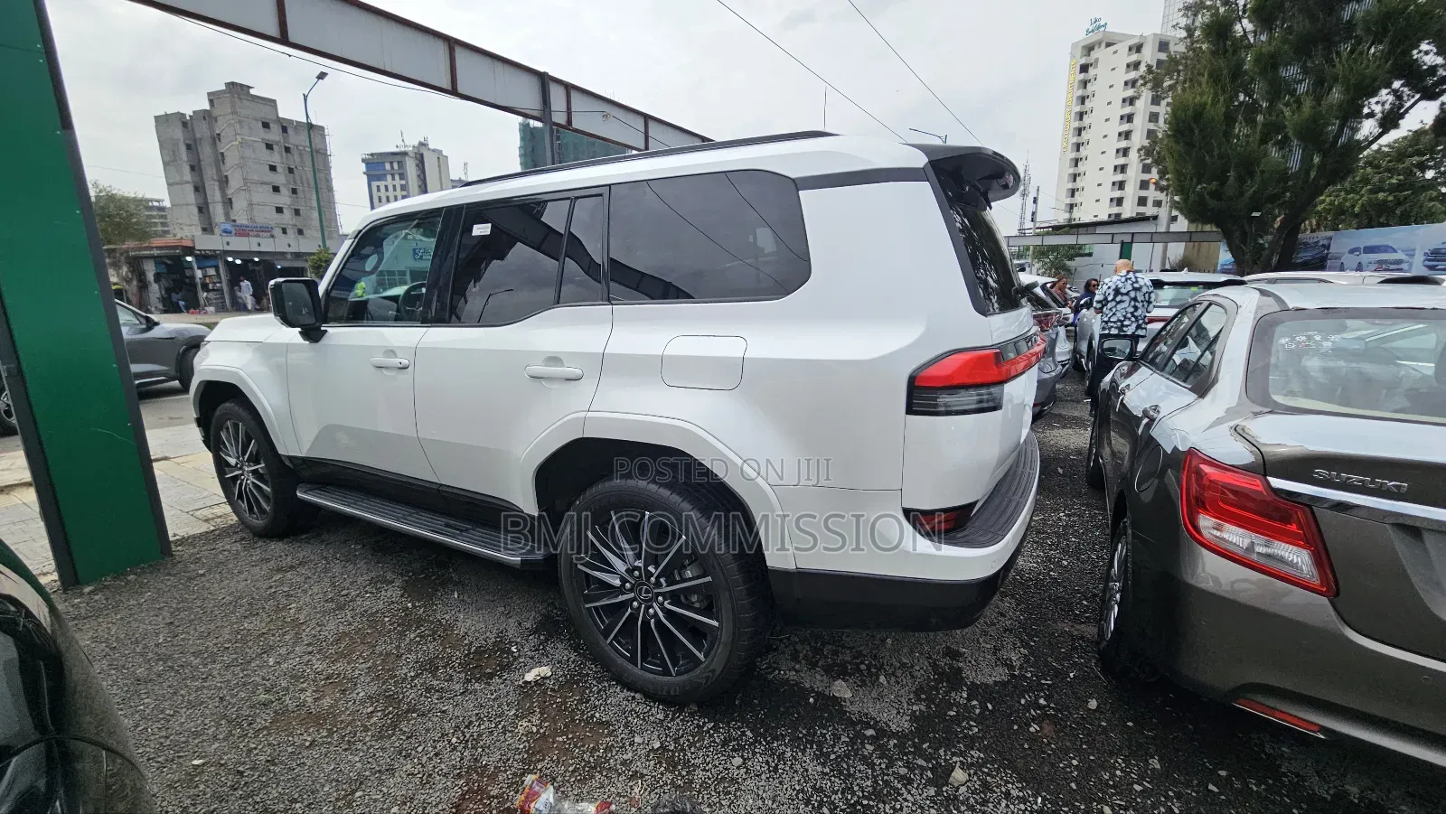 New Lexus GX 550h Hybrid AWD 2024 White
