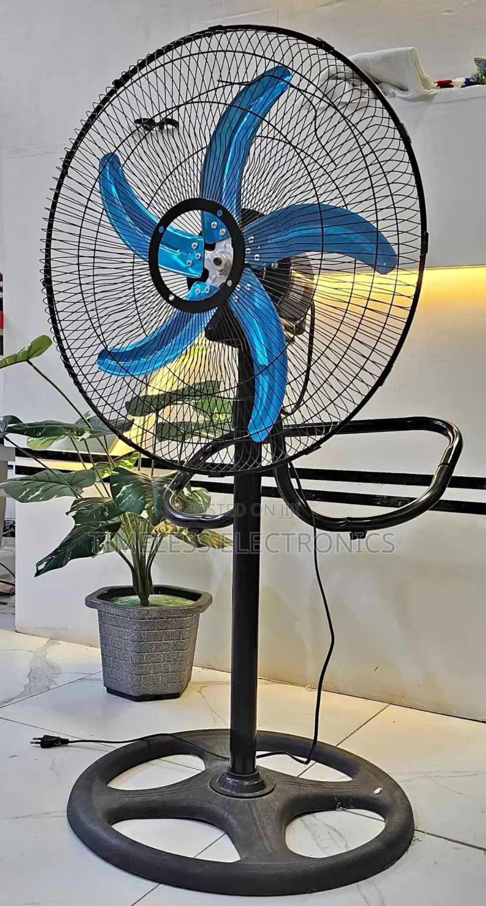  Stand Fan – Powerful Cooling Adjustable Height! 