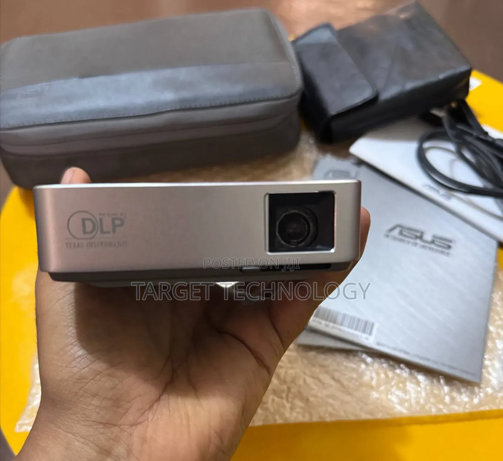 Asus Ultra Portable DLP Led Projector
30000 Hours Lamp Hours