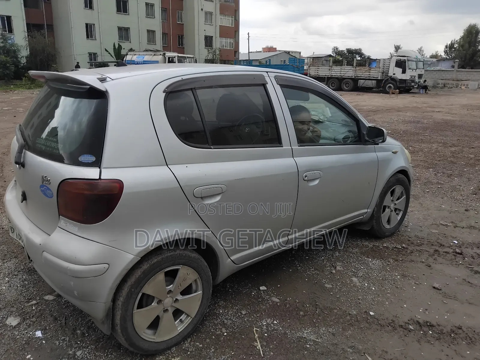 Toyota Vitz 1.3 FWD 5dr 2004 Silver