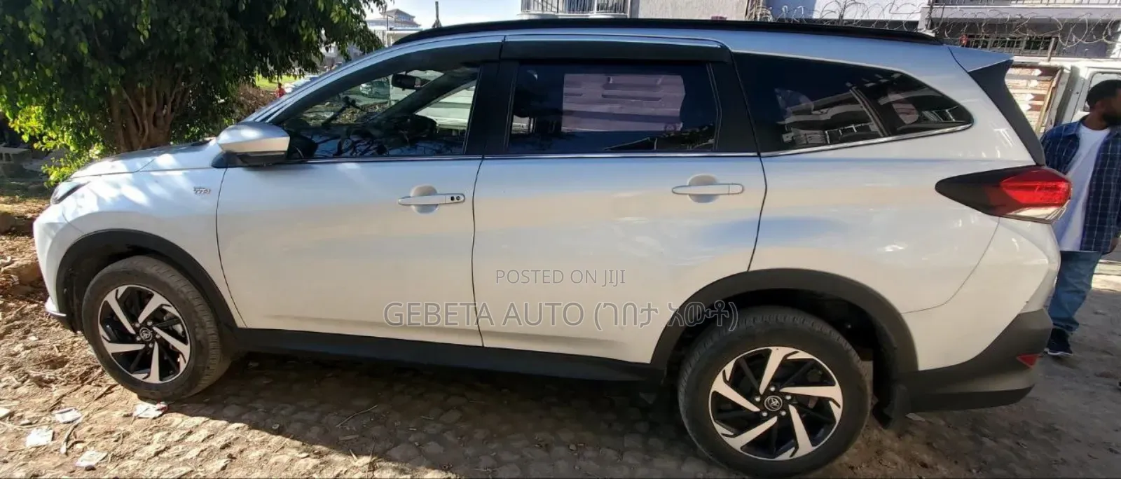 Toyota Rush 2023 Silver