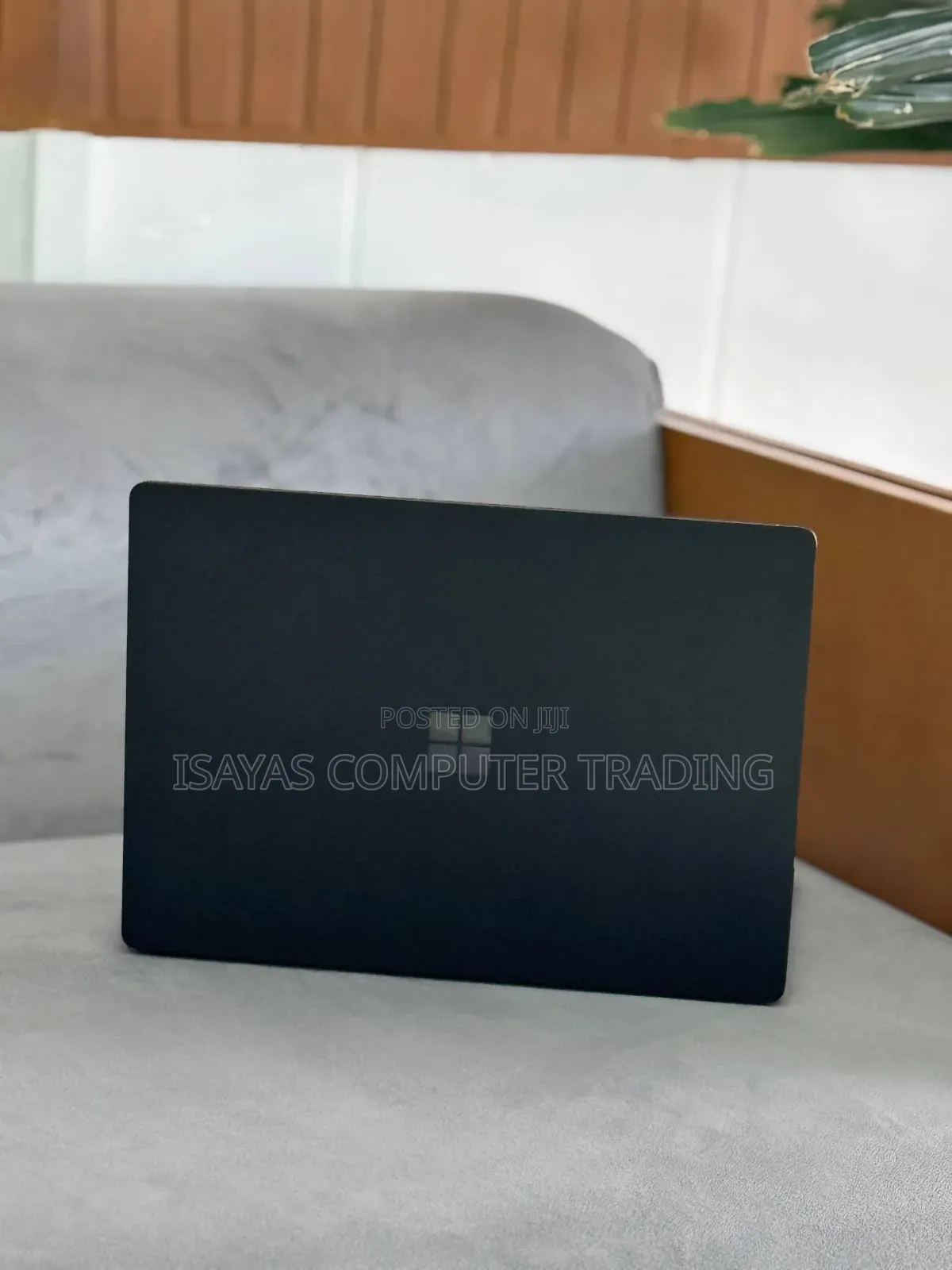 New Laptop Microsoft Surface 16GB Intel Core I7 SSD 256GB