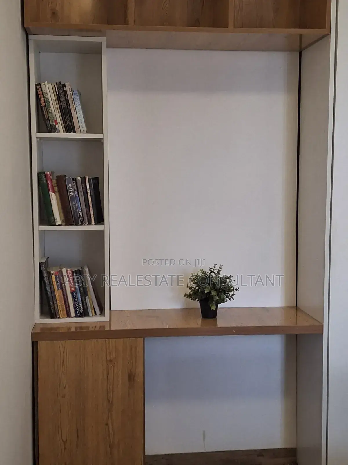 Furnished 3bdrm Apartment in Abiy Realestate, Kirkos for sale