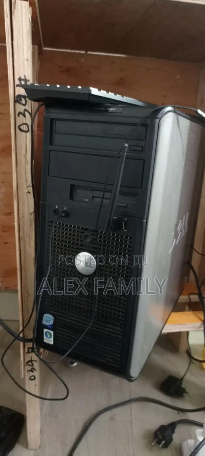 Desktop Computer Dell Optiplex 5040 3gb Intel Core M2 SSD 320gb