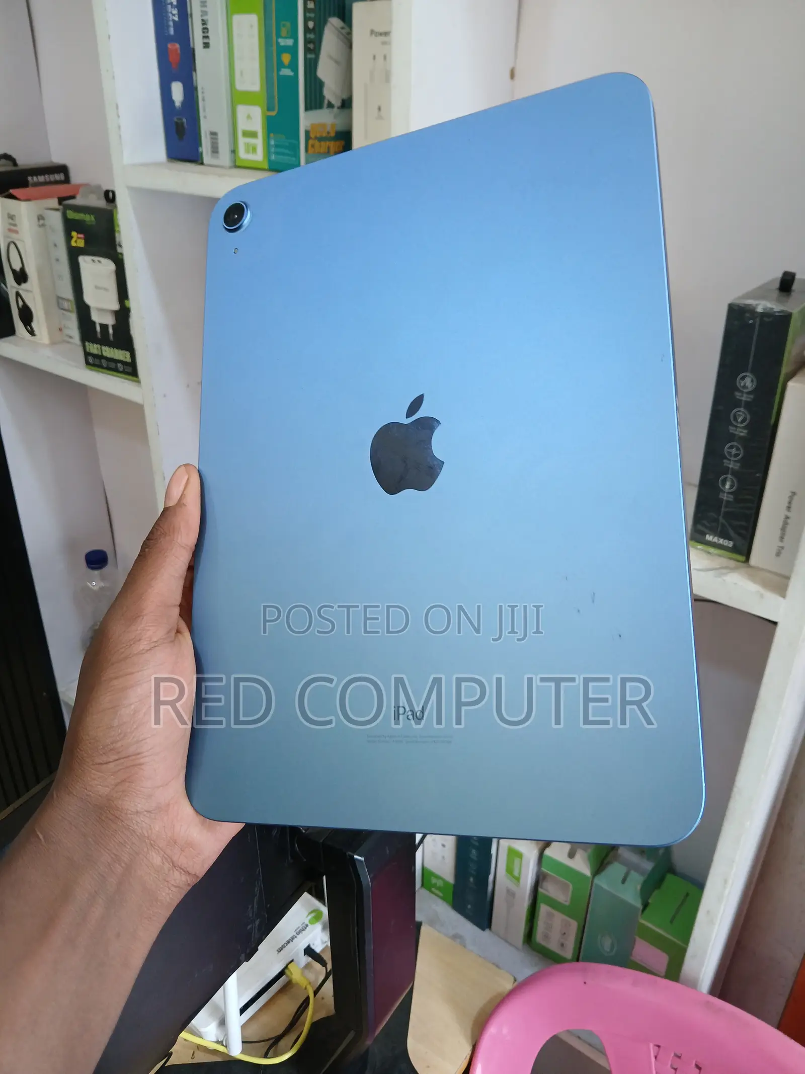 New Apple iPad Air 64 GB Blue