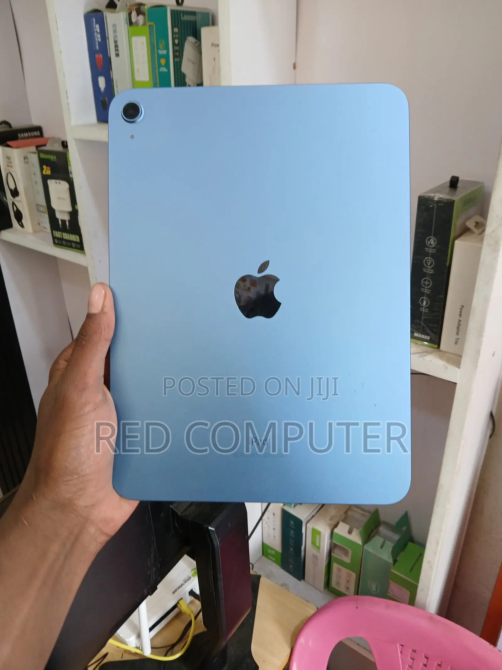 New Apple iPad Air 64 GB Blue