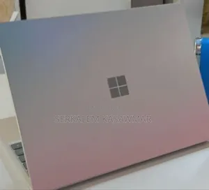 New Laptop Microsoft Surface 8GB Intel Core I5 SSD 128GB