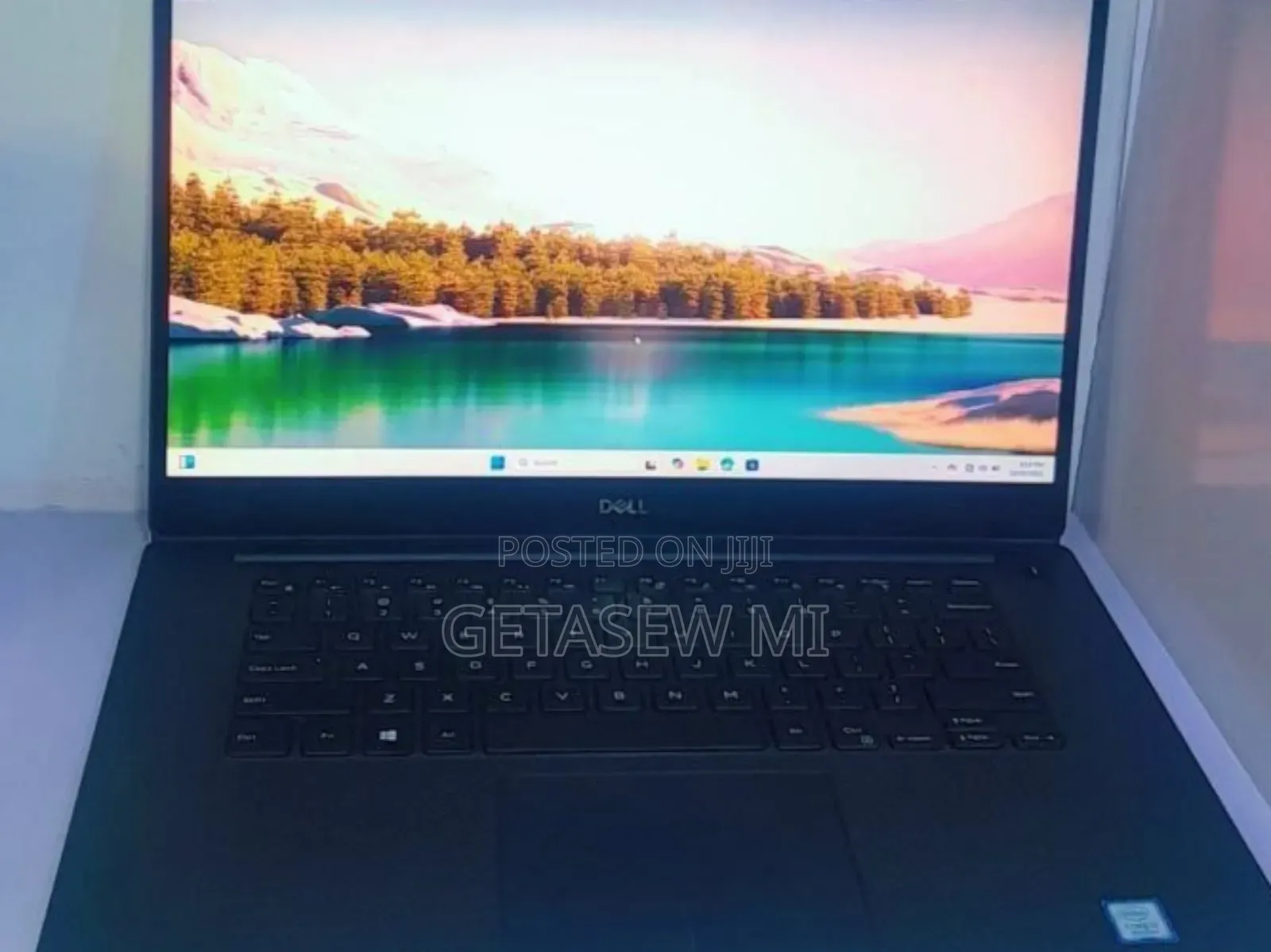 New Laptop Dell Precision 5540 16GB Intel Core I7 SSD 512GB