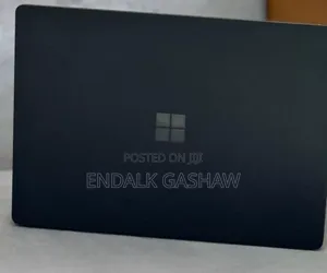 New Laptop Microsoft Surface 16GB Intel Core I7 SSD 256GB