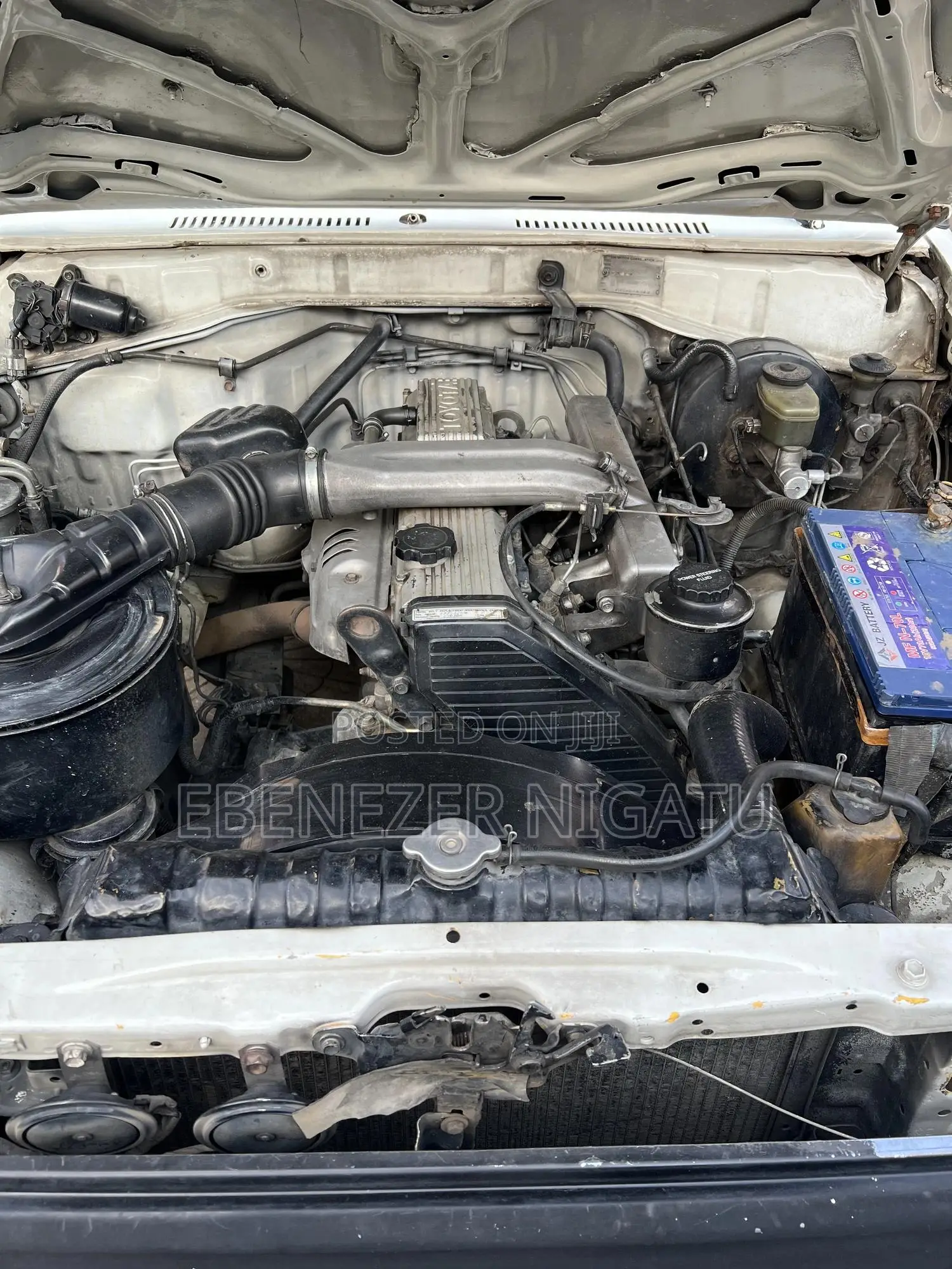 Toyota Land Cruiser 1992 White