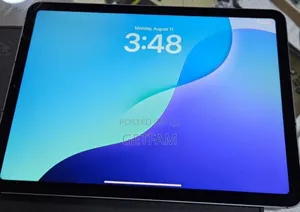 Photo - New Laptop Apple MacBook Pro M1 4GB Apple M1 SSD 640GB