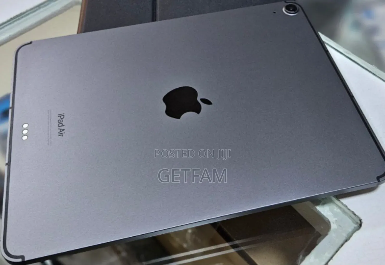 New Laptop Apple MacBook Pro M1 4GB Apple M1 SSD 640GB