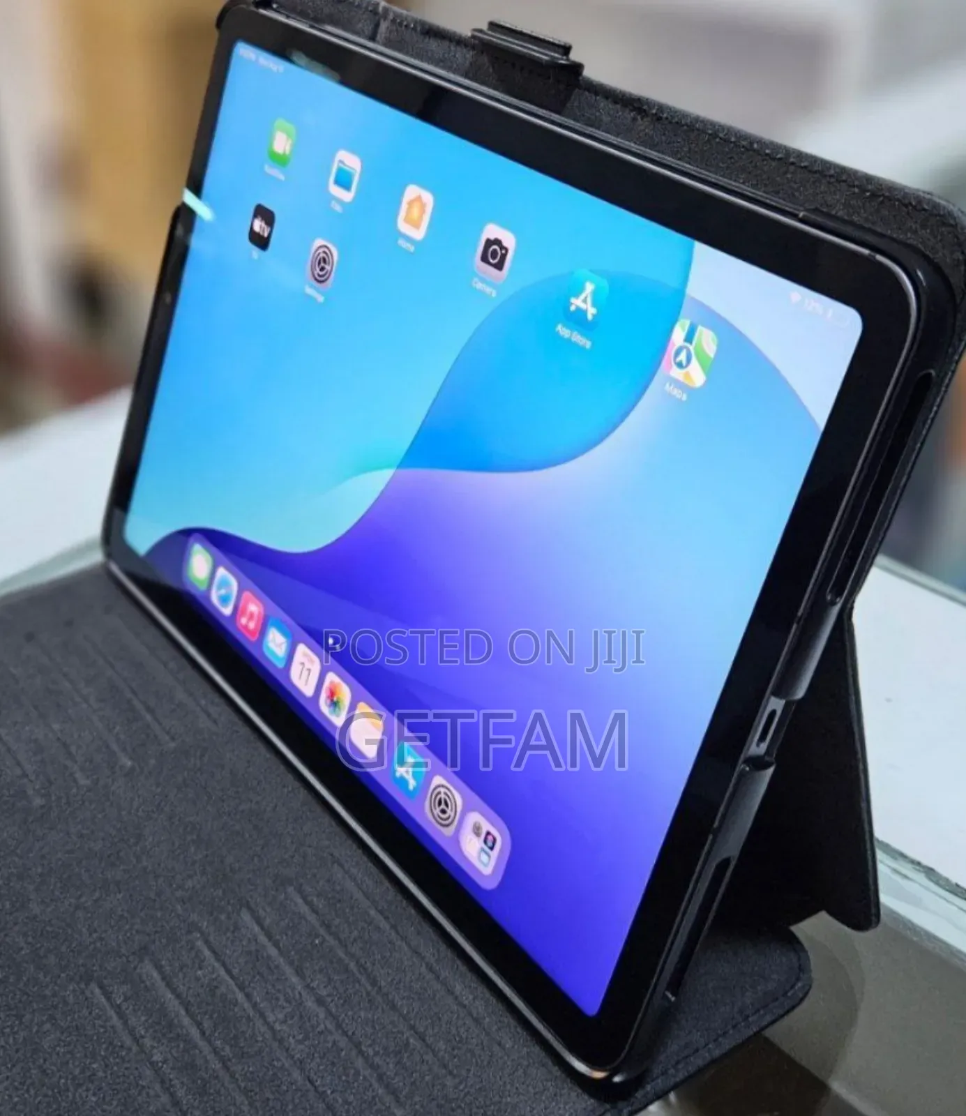 New Laptop Apple MacBook Pro M1 4GB Apple M1 SSD 640GB