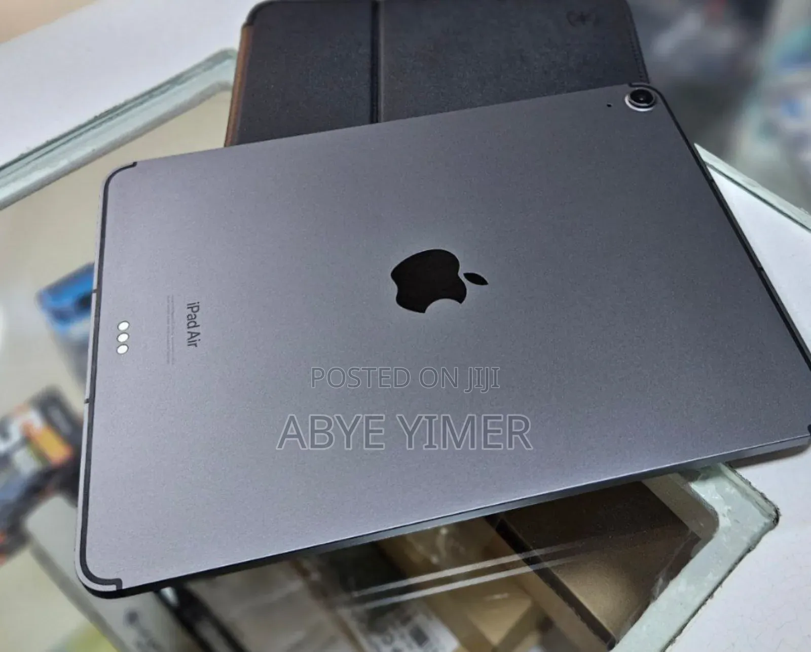 New Apple iPad Air 64 GB