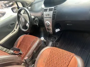 Toyota Yaris 2007 Silver