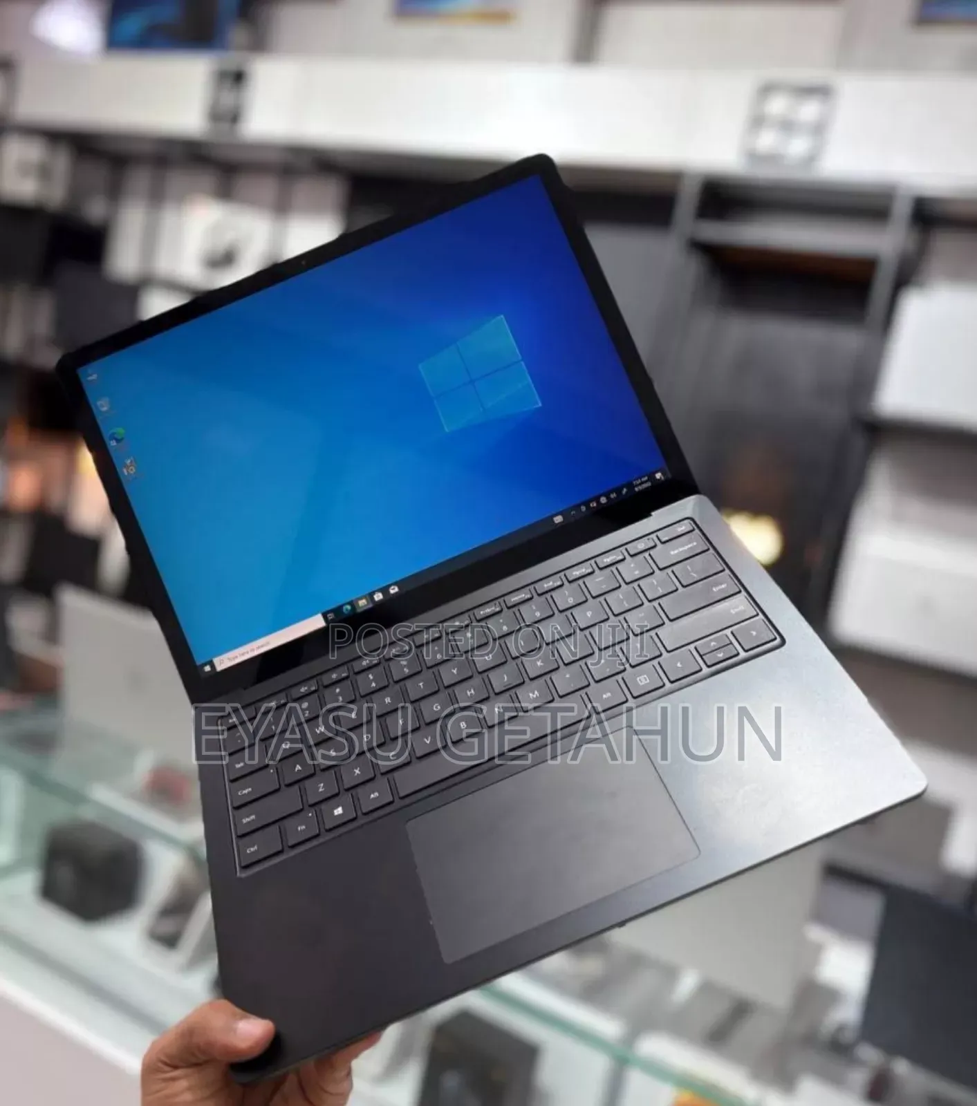 New Laptop Microsoft Surface Laptop 4 8GB Intel Core I7 SSD 256GB