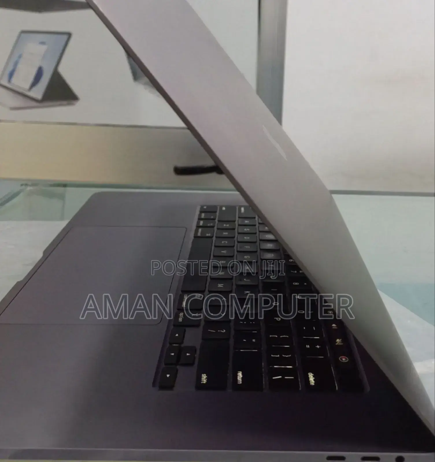 New Laptop Apple MacBook Pro 2019 32GB Intel Core I9 SSD 1T