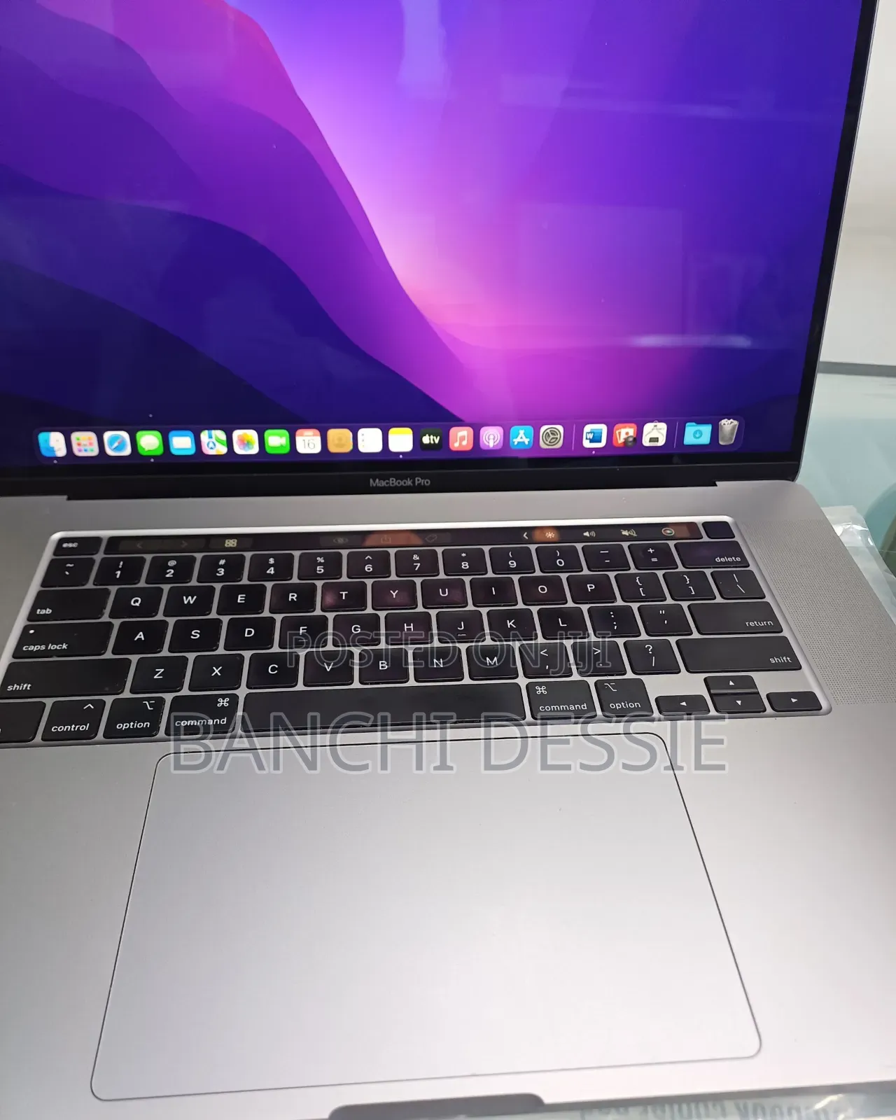 New Laptop Apple MacBook Pro 2019 32GB Intel Core I9 SSD 1T