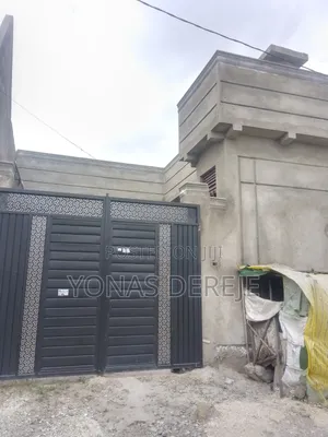 5bdrm House in Dukem, East Shewa for sale